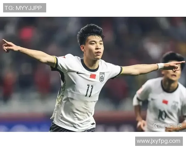 中国足球星排名前十名揭秘 足坛风云人物与未来之星解析 中国足球星排名前十名揭秘 足坛风云人物与未来之星解析