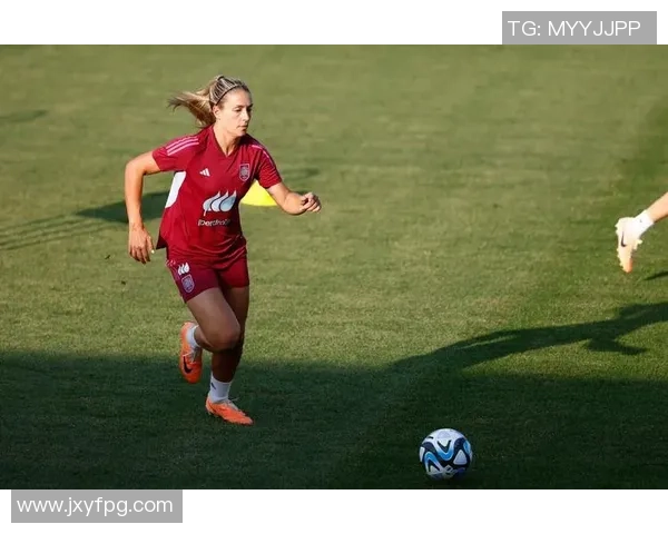 全球十大女足球星排行榜 盘点世界足坛顶尖女将的精彩表现与成就