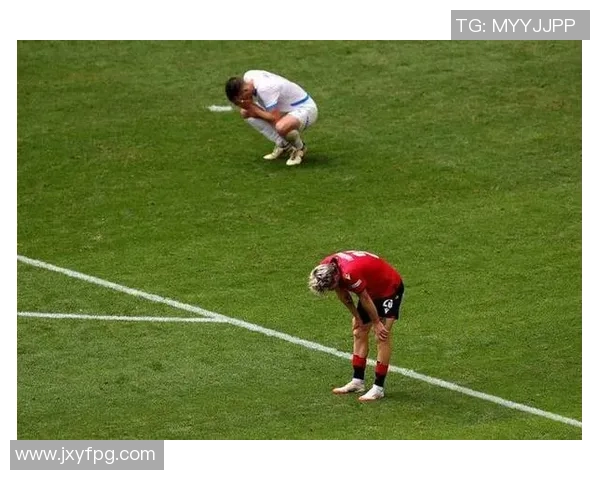 外国足球明星接球瞬间的精彩回顾与背后技巧分析