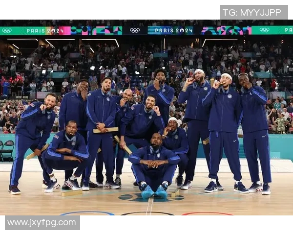 当绿茵巨星遇上篮坛传奇激情碰撞点燃无限精彩瞬间