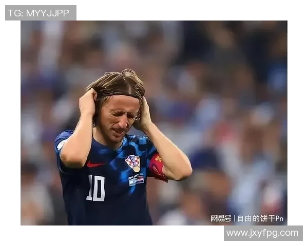 球星退役时刻回顾 见证传奇足球生涯的终章与荣耀时光 球星退役时刻回顾 见证传奇足球生涯的终章与荣耀时光