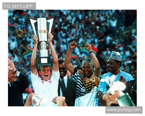 足球百大战役中的传奇球星及其决定性表现解析 足球百大战役中的传奇球星及其决定性表现解析